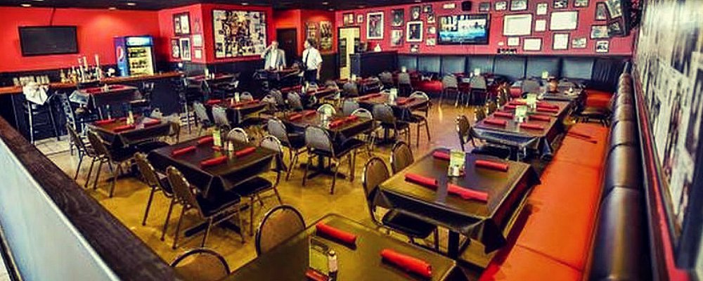 Our beautiful restaurant...one of four different venues available for private rental. Stanford and Son's is a great place for your birthday party, office Christmas party or corporate event, high school or college reunion, wedding, bachelor or bachelorette party or rehearsal dinner! From parties of 10-300, from appetizers and drinks to a full, sit down dinner, to off-site catering with a comic who tailors their material to your event, Stanford and Son's can do it all, at prices much less than any private event rental space in Kansas City! Call 913-400-7500 and ask for Rachel for more information.